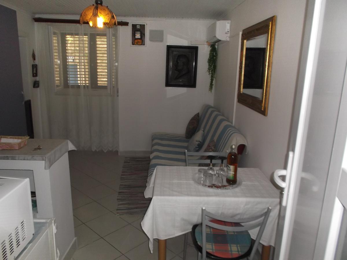 Neda Apartment Murter Kültér fotó